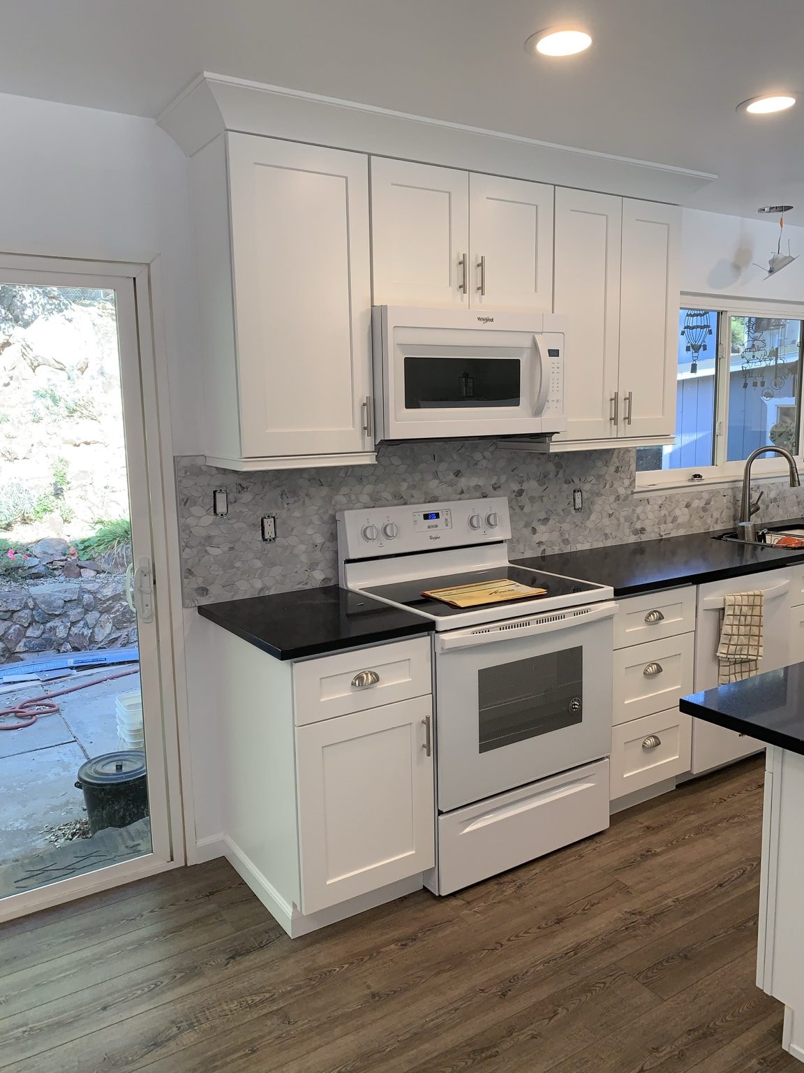 Kitchen tile flooring
